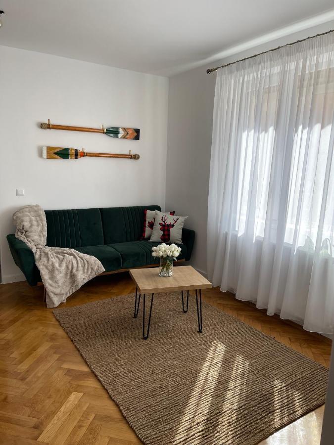 Maple Lodge Braşov Esterno foto